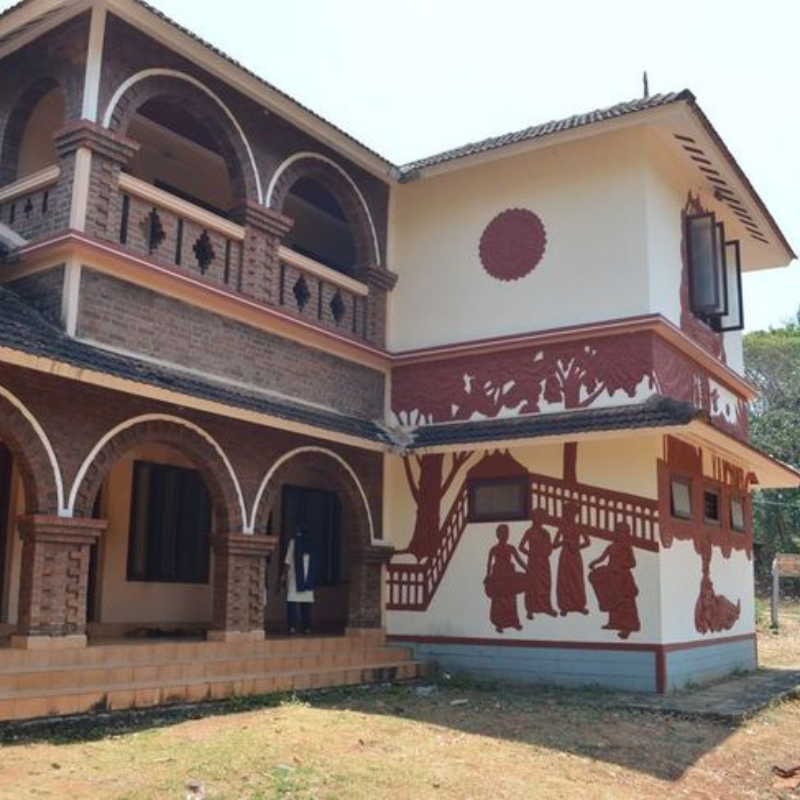 Students practicing Kathakali mudras at Kerala Kalamandalam center