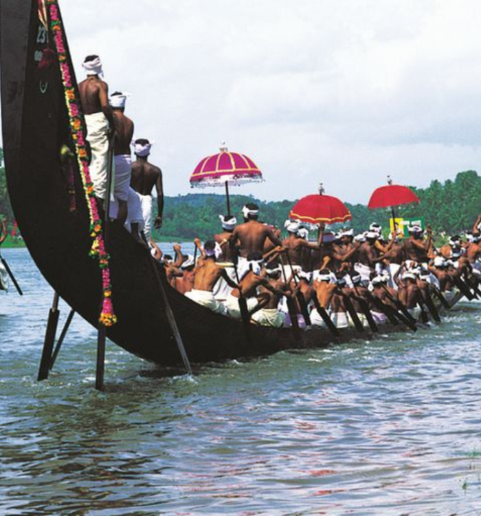 Chundan Vallam snake boats racing on Punnamada Lake